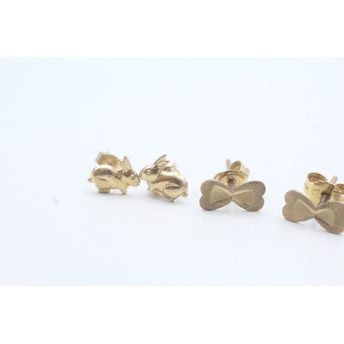 67 - 3 x 9ct gold novelty stud earrings (1.4g)