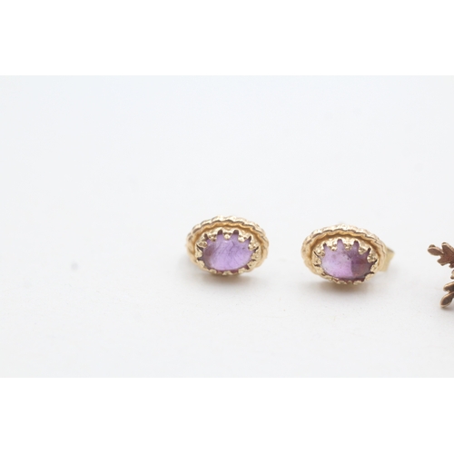 75 - 2x 9ct gold amethyst stud earrings (1.8g)