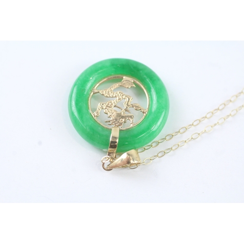 9 - 9ct gold jade Chinese dragon pendant necklace (3.3g)