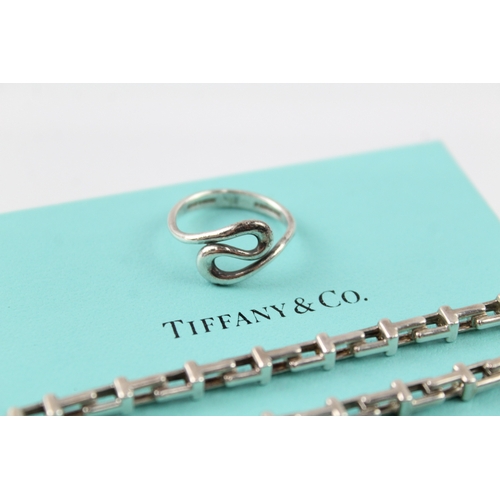 301 - Collection of Sterling Silver Tiffany & Co Jewellery inc. Ring, Bracelet x 2 15g