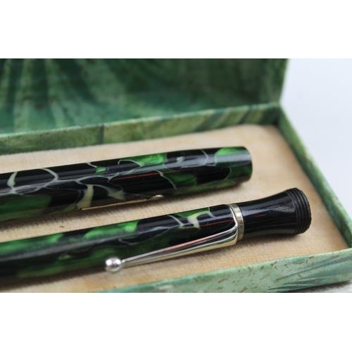 530 - Vintage Conway Stewart Scribe 36 Green Fountain Pen w/ 14ct Nib, Pencil, Box Etc