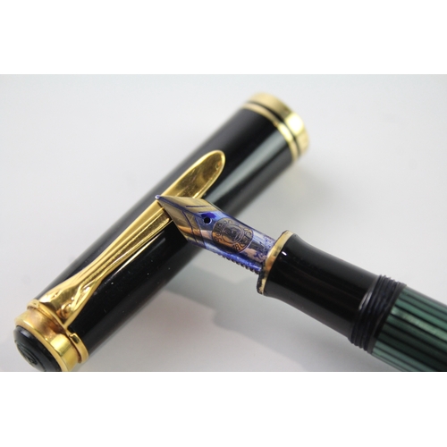 532 - Vintage Pelikan M800 Green & Black Fountain Pen w/ 14ct White Gold Nib WRITING