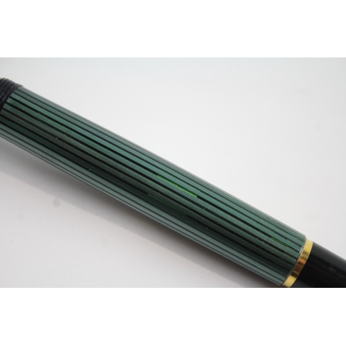 532 - Vintage Pelikan M800 Green & Black Fountain Pen w/ 14ct White Gold Nib WRITING