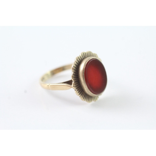 15 - 9ct gold vintage carnelian dress ring (4.1g) Size N