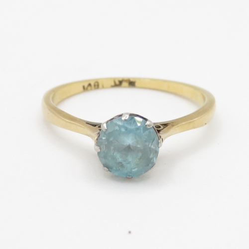 21 - 18ct gold & platinum vintage blue zircon solitaire ring (2.1g) Size O