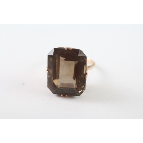 26 - 9ct rose gold smokey quartz dress ring (7.5g) Size P 1/2