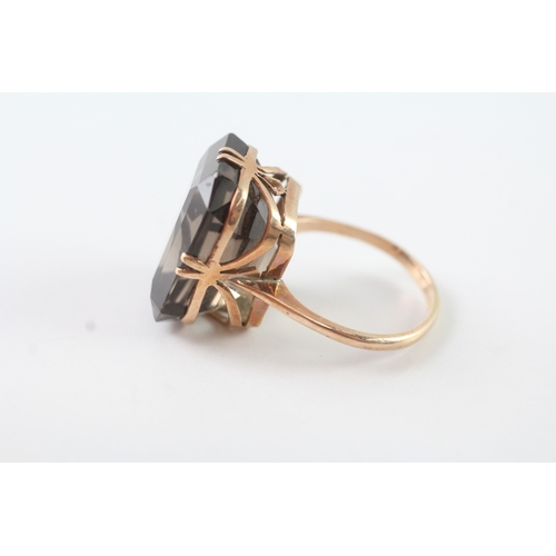 26 - 9ct rose gold smokey quartz dress ring (7.5g) Size P 1/2