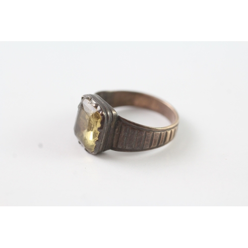 27 - 9ct gold vintage foil backed citrine dress ring (4.2g) Size O