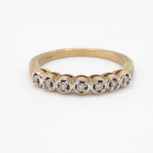 31 - 9ct gold diamond half eternity ring (3g) Size P