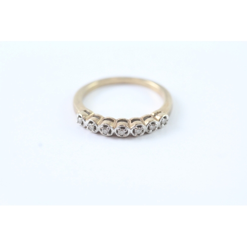 31 - 9ct gold diamond half eternity ring (3g) Size P