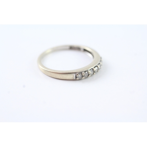 33 - 18ct gold diamond row set ring (2.4g) Size O