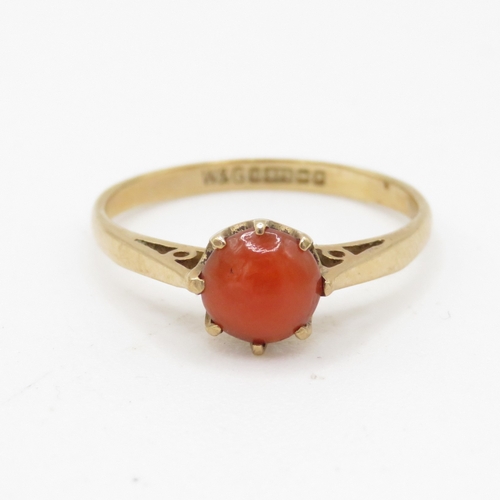 51 - 9ct gold red gemstone ring (1.6g) Size N