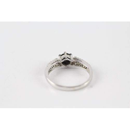 53 - 9ct gold diamond ring, as seen, missing a stone (2.5g) Size P