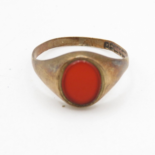 273 - 9ct gold vintage carnelian signet ring (1.6g) as seen - misshapen Size N 1/2