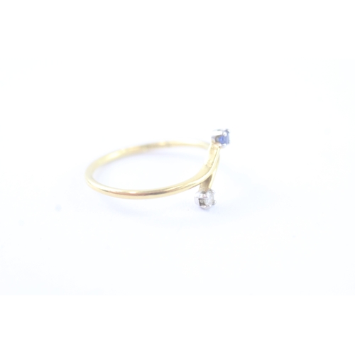 258 - 18ct gold sapphire & diamond two stone ring (1.4g) Size K 1/2