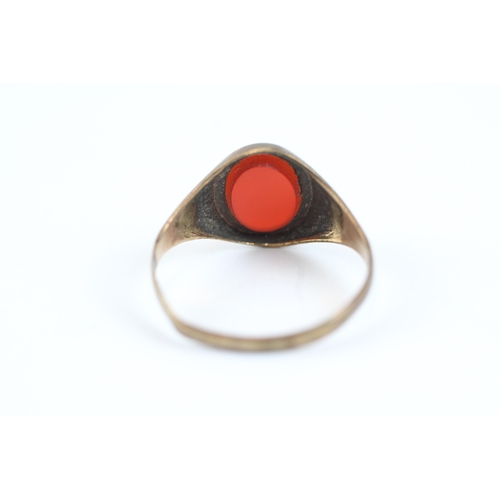 273 - 9ct gold vintage carnelian signet ring (1.6g) as seen - misshapen Size N 1/2