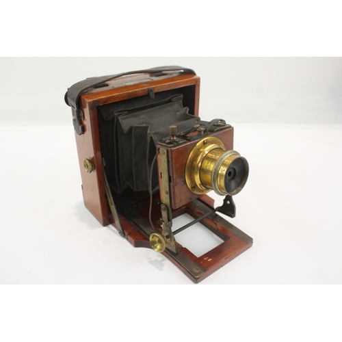 505 - J Lancaster & Son Le Merveilleux 3 1/4x4 1/4 Antique Plate Camera Working c.1886