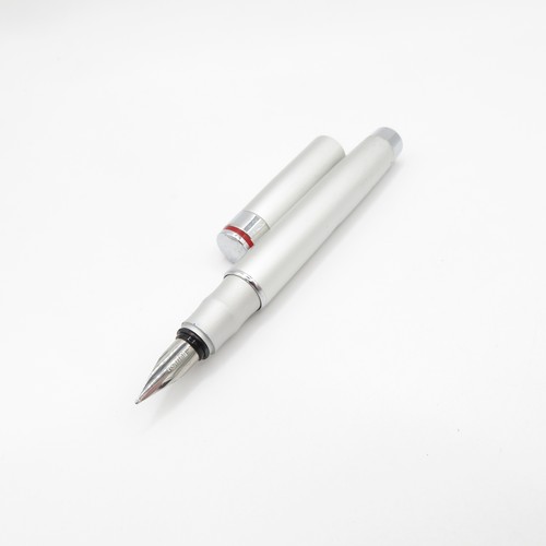 546 - Rotring extending fountain pen