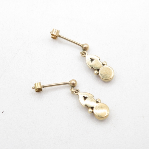 32 - 3x 9ct gold garnet drop earrings (3.3g)