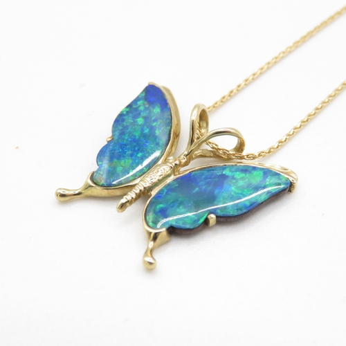 138 - 9ct gold opal doublet butterfly pendant necklace (3.1g)