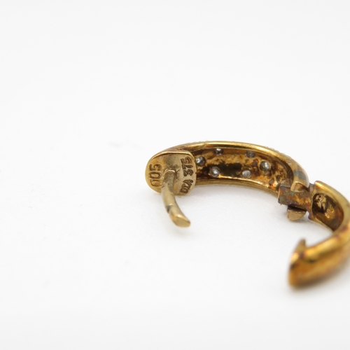 12 - 9ct gold parve set diamond hoop earrings (3g)