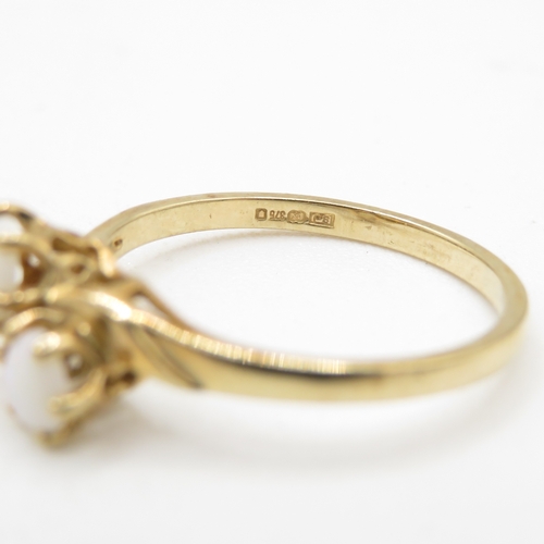 21 - 9ct gold opal toi et moi ring (1.4g) Size M