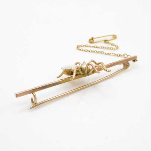 30 - 9ct gold opal and cultured pearl spider bar brooch (3.6g)