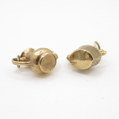 33 - 2x 9ct gold teapot charms (1.5g)