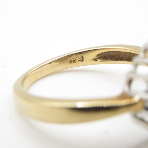 39 - 9ct gold diamond dress ring (4.4g) Size Q