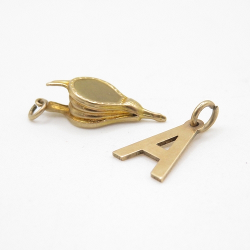 50 - 2x 9ct gold initial 'A' & bellow charms (1.5g)