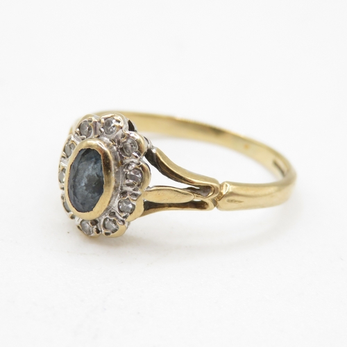 52 - 9ct gold vintage sapphire & diamond cluster ring (1.5g) Size K
