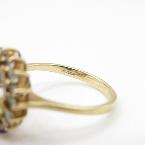 7 - 9ct gold clear gemstone cluster ring (3.3g) Size N