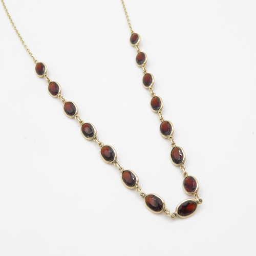 9ct gold garnet necklace (2.9g)
