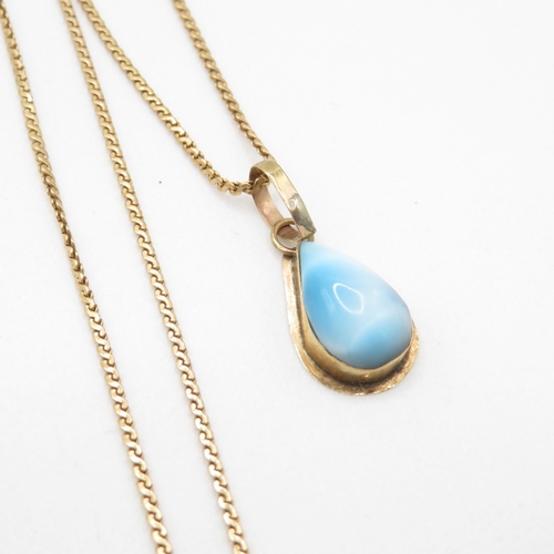 14ct gold larimar pendant on chain (3g)