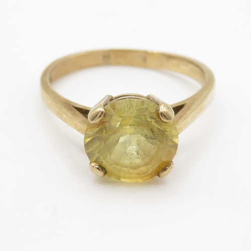 70 - 9ct gold citrine dress ring (3.2g) Size P