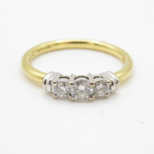 72 - 18ct gold diamond trilogy ring (3.8g) Size P