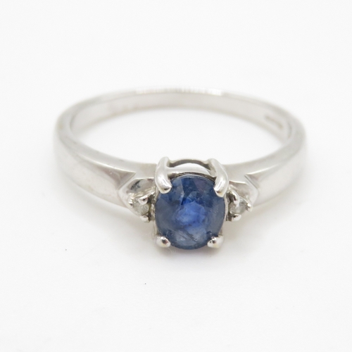 95 - 9ct gold sapphire & diamond dress ring (2.1g) Size N 1/2
