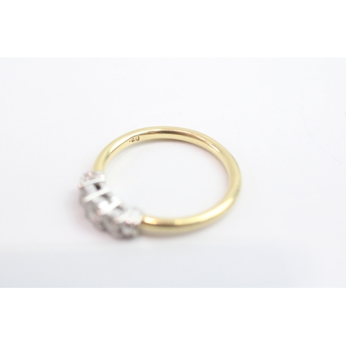 72 - 18ct gold diamond trilogy ring (3.8g) Size P