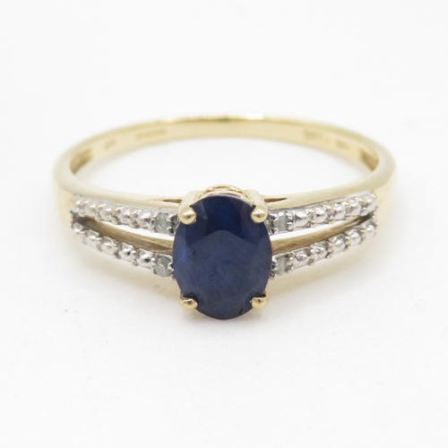 190 - 9ct gold sapphire and diamond dress ring (2.3g) Size Q