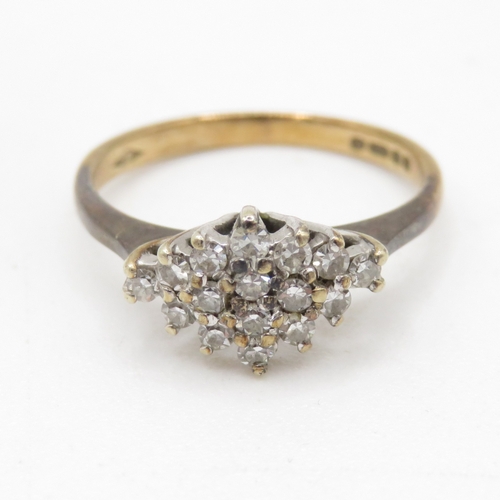 194 - 9ct gold diamond dress ring (2.1g) Size L