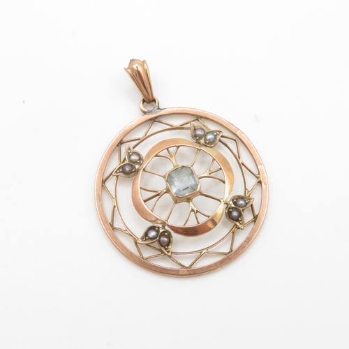 216 - 9ct gold antique blue topaz & seed pearl pendant (2.6g)