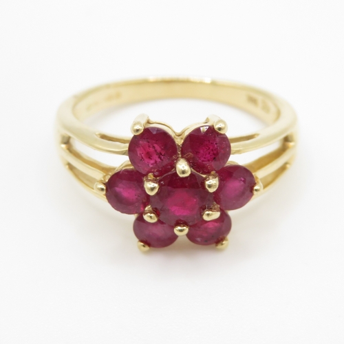 226 - 14ct gold ruby cluster ring (3.7g) Size N