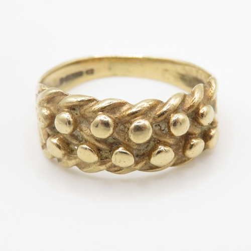 234 - 9ct gold vintage dress ring (4.2g) as seen - misshapen Size P