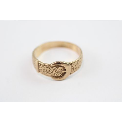 232 - 9ct gold vintage buckle ring (2.1g) Size N