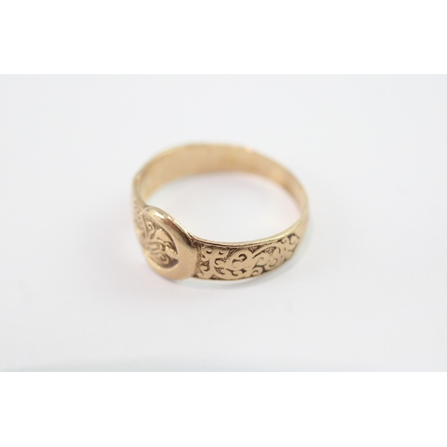 232 - 9ct gold vintage buckle ring (2.1g) Size N