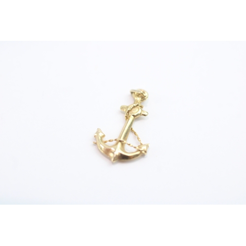 237 - 3x 9ct god anchor, boat & key charms (2.4g)