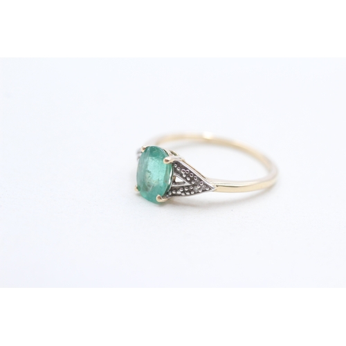 265 - 9ct gold emerald & diamond dress ring (2.5g) Size O
