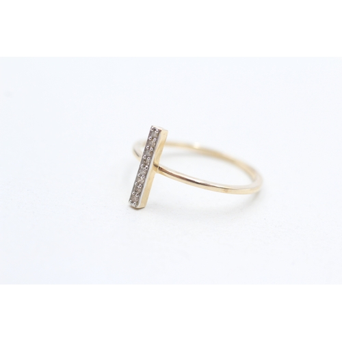 270 - 9ct gold diamond dress ring (1.2g) Size N 1/2