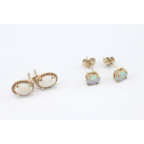 274 - 2 x 9ct gold opal stud earrings (1.9g)