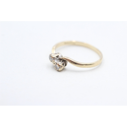 276 - 9ct gold diamond toi et moi ring (1.5g) Size N